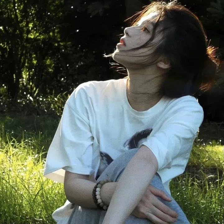 小娇妻眼一红，冷面教授轻声哄